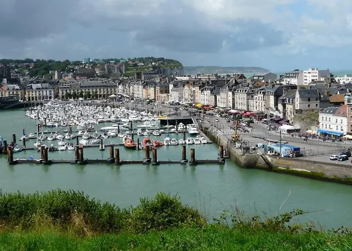 Holiday home Gite Gites De France - La Clef Des Champs